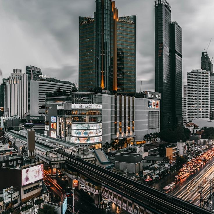 Family routine and school logistics in Madrid